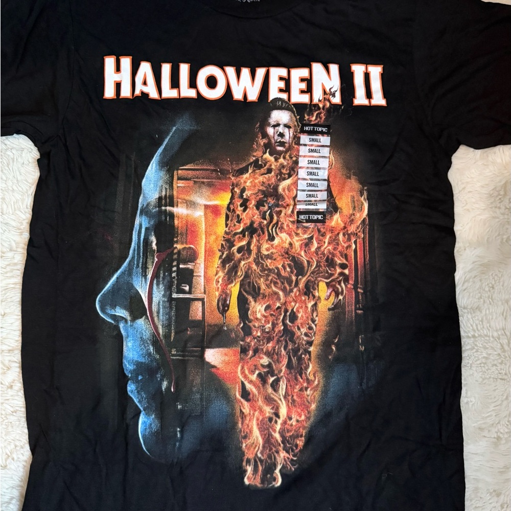 Hot Topic Black Halloween II Graphic Tee
